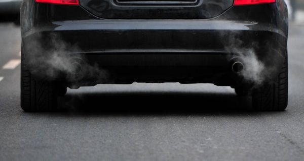  Automobili e CO2: sotto la soglia dei 100 g/km con l’Europa sugli scudi