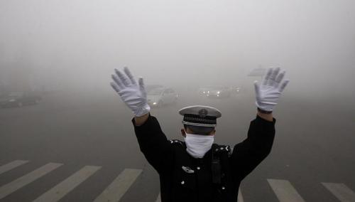  Chiuso per inquinamento: accade in una città cinese