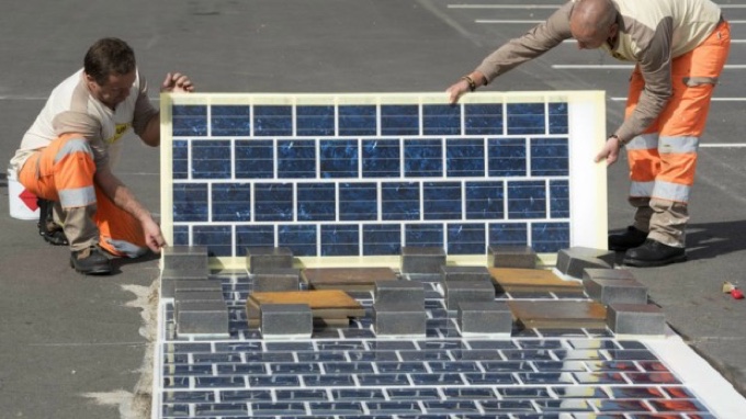  Francia pioniera: 1000 km di strada fotovoltaica in 5 anni
