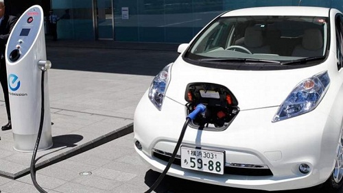  Auto elettriche: per il 2015 si stima la vendita di 500.000 veicoli