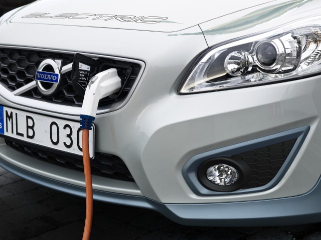  Mobilità elettrica: la grande svolta di Volvo