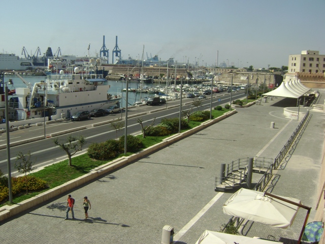  Autostrade del mare: un nuovo land bridge Civitavecchia-Brindisi