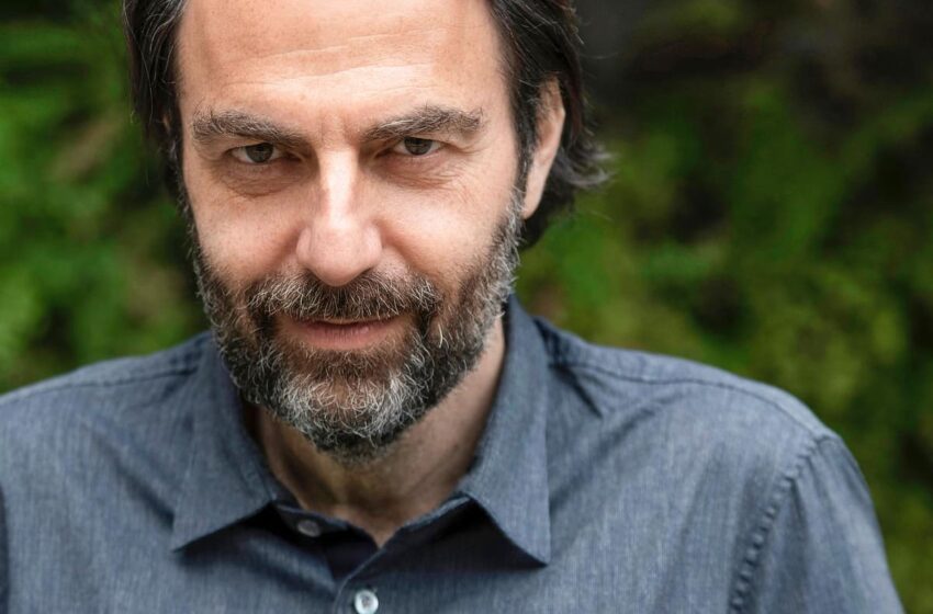  Bellezza e fragilità della Terra: intervista a Neri Marcorè