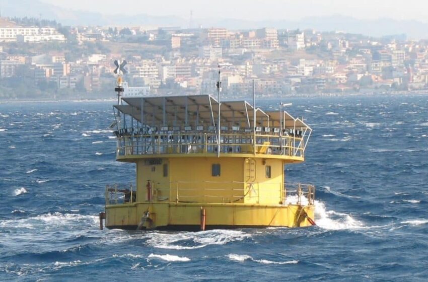  Sullo Stretto di Messina navigava una strana piattaforma